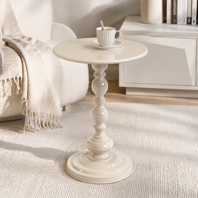 Charmante table basse ronde en métal avec options de rangement polyvalentes pour tout décor