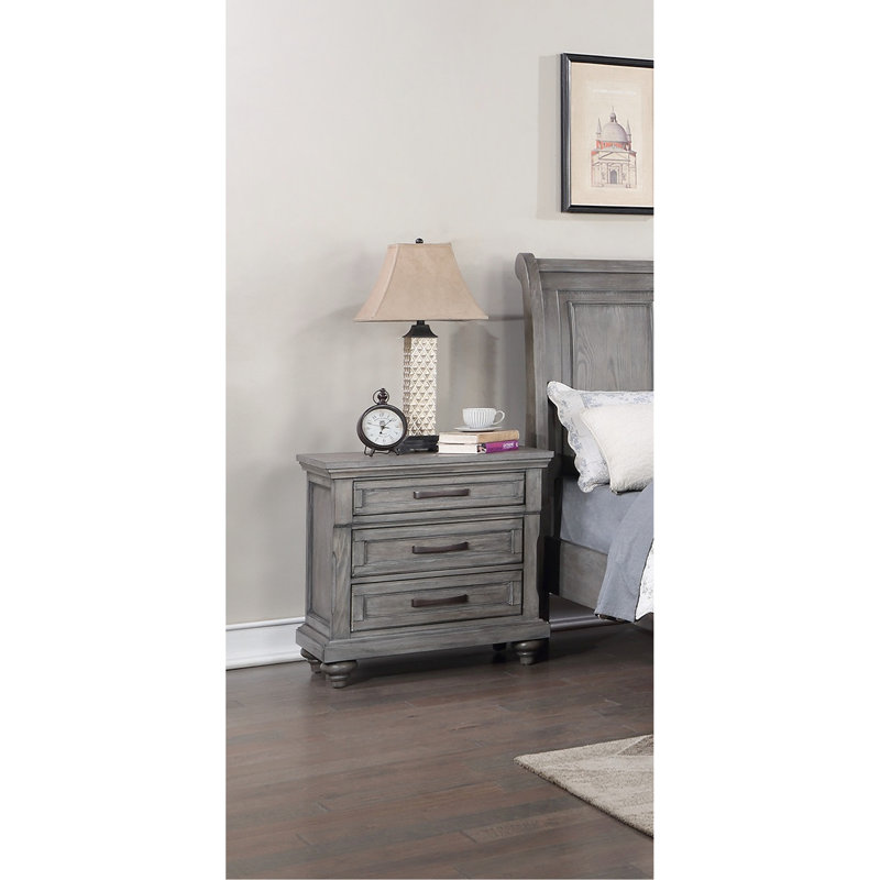 Élégante table de chevet en chêne gris antique avec 3 tables de chambre contemporaines attrayantes