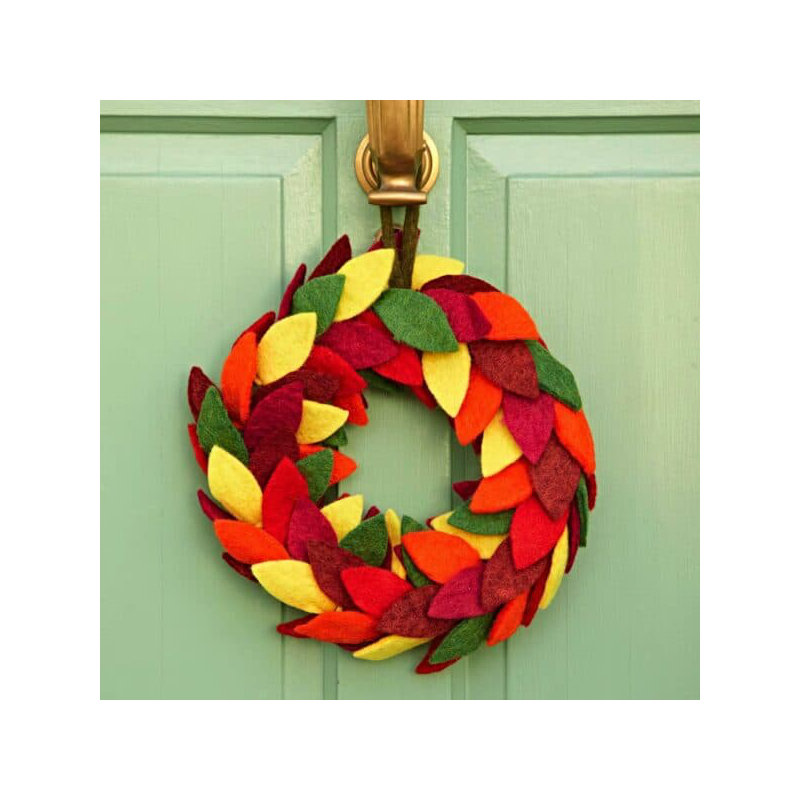 Wool / Felt Felt 24cm Wreath