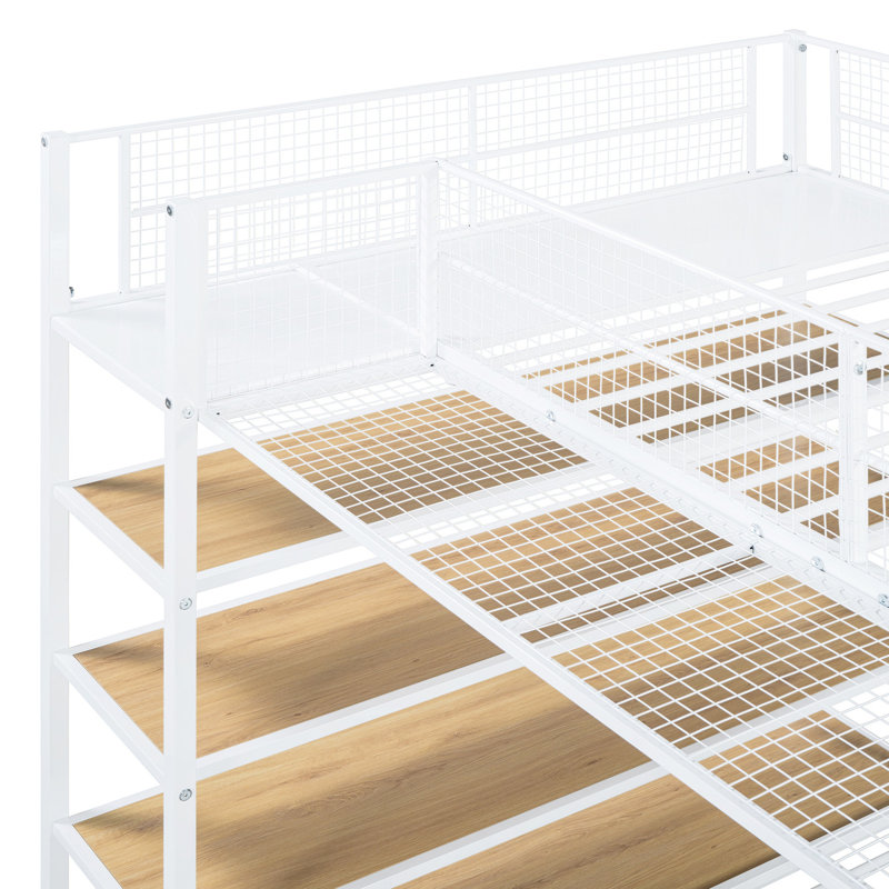 Lit simple superposé au dessus d'un lit double en métal blanc avec tablettes - idéal pour les frères et sœurs et les invités. Espace de rangement supplémentaire. Élégant. Tablette supérieure. H 67 po x l 56 po x L 92,7 po. Sans matelas. Assemblage requis
