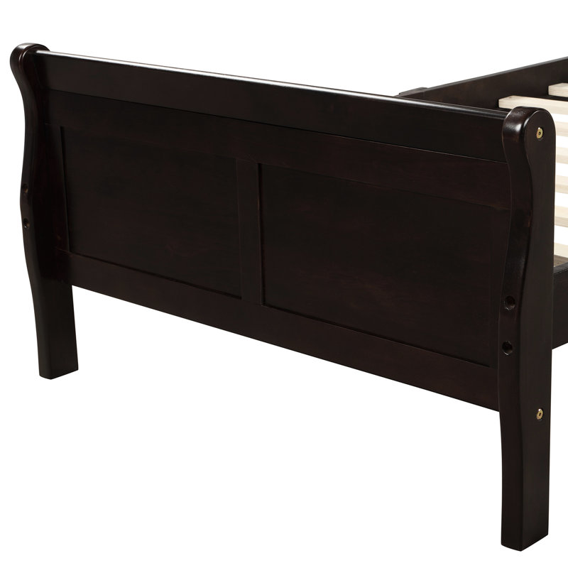 Lit plateforme simple en bois massif avec finition - tête de lit et matelas supportant confortablement le cadre: pour la chambre à coucher