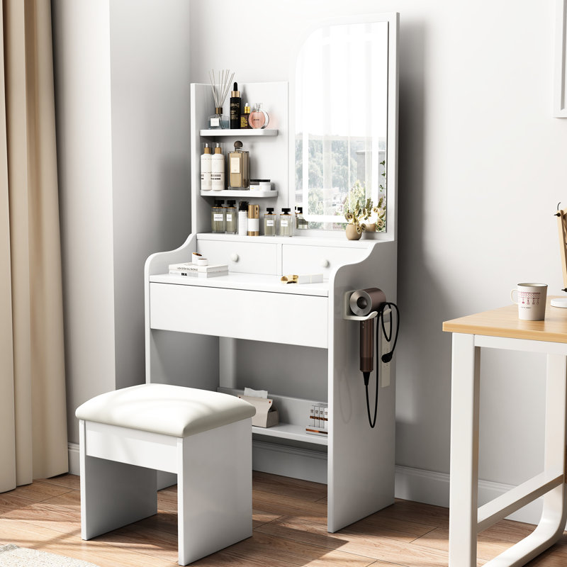 Élégant meuble-lavabo avec miroir et lumières