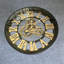 Table de bout en forme d'horloge rétro Morden