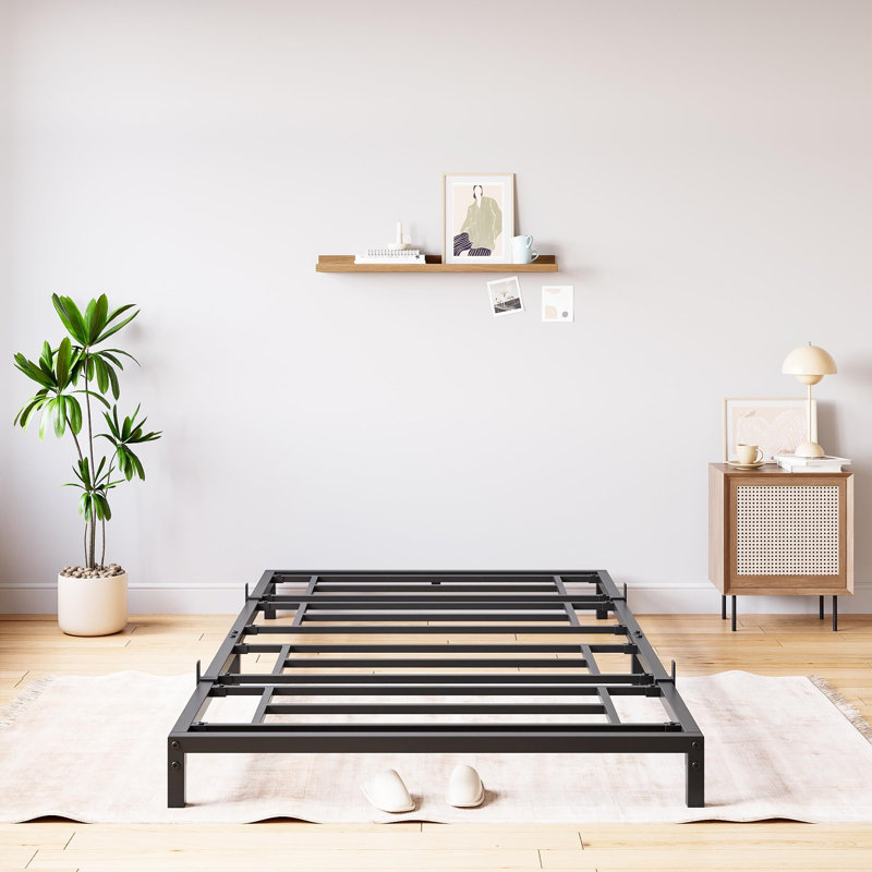 Jatasia Metal Platform Bed, Twin