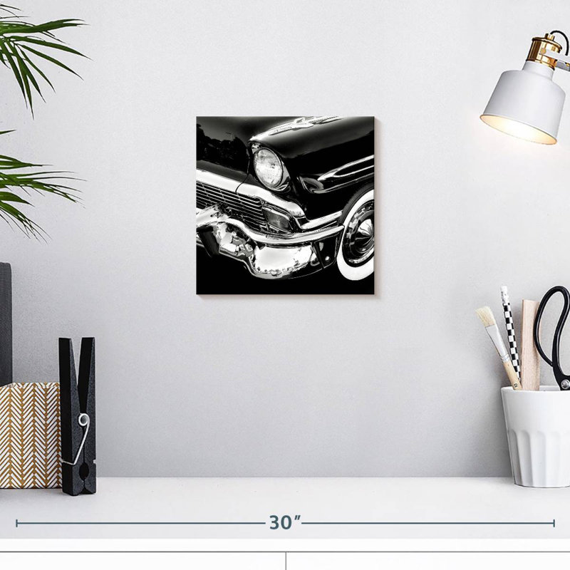 Voiture noire Mehar, H 10 po x l 10 po