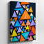 La toile crée un motif abstrait vibrant avec un tableau de triangles d'art mural colorés dans différentes tailles disposées dans un art mural dynamique sur toile-1299496643