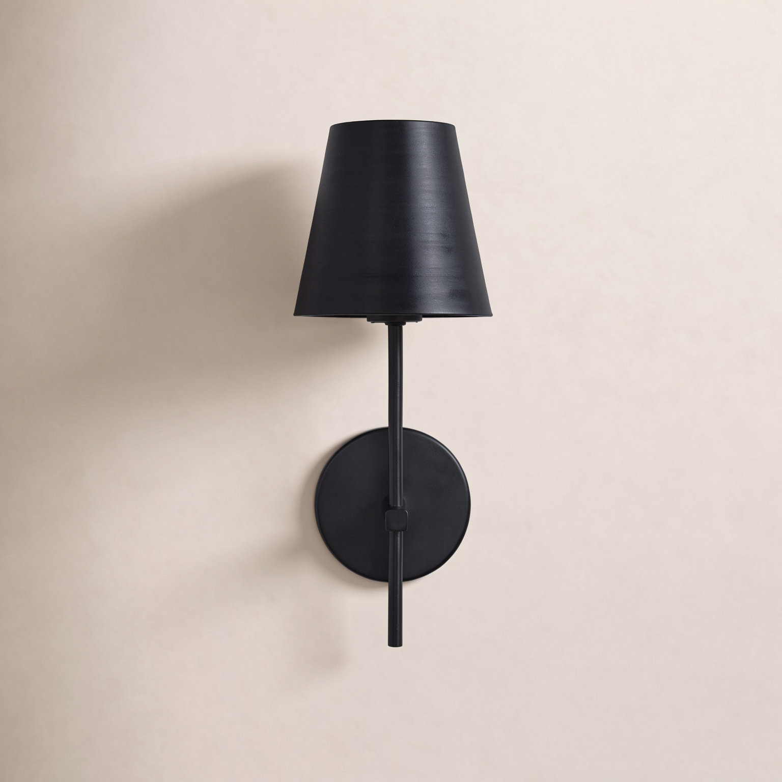 Coverton Single Light Wallchiere, Black