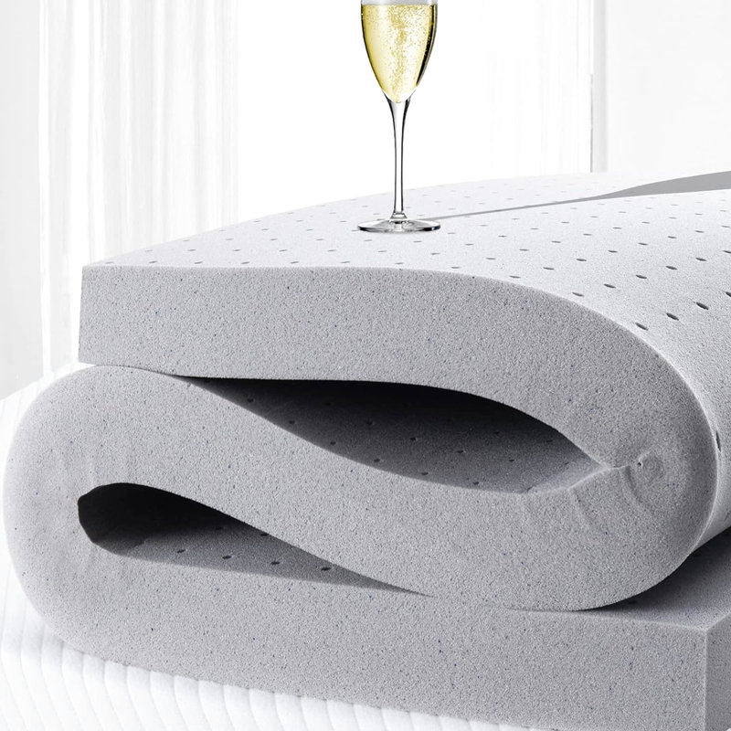 Très grand matelas en mousse viscoélastique gélifiée 2 pouces pour matelas à circulation d'air de conception ventilée de longue durée, nous, adoucissant les matelas et régulant la chaleur