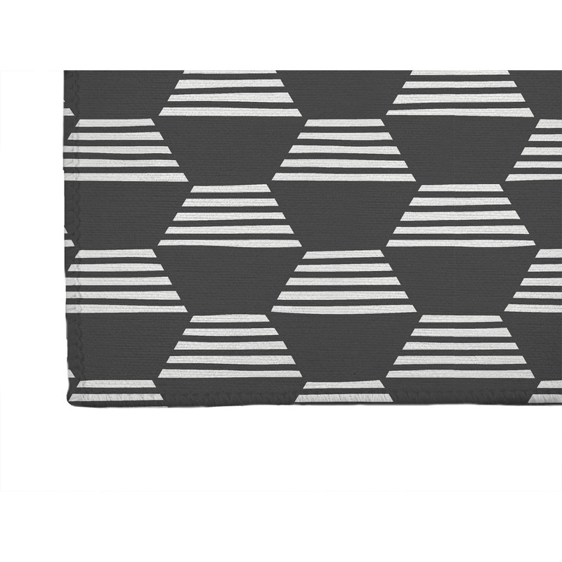 Hexaline Non-Slip Outdoor Rug, Runner 2'6" x 8'