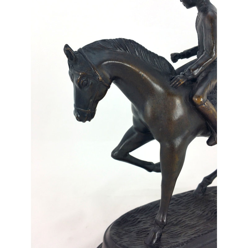 Figurine cheval à cheval avec jockey