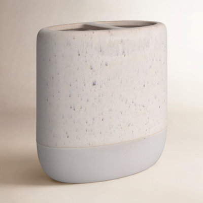 Gwen Toothbrush Holder