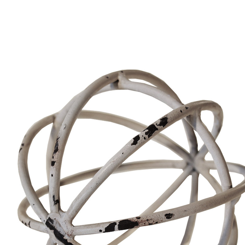 Sculpture boule blanche en métal, H 5 po x l 5 po x P 5 po