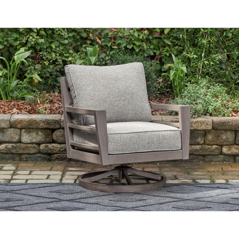 Franchette Swivel Outdoor Lounge Chair