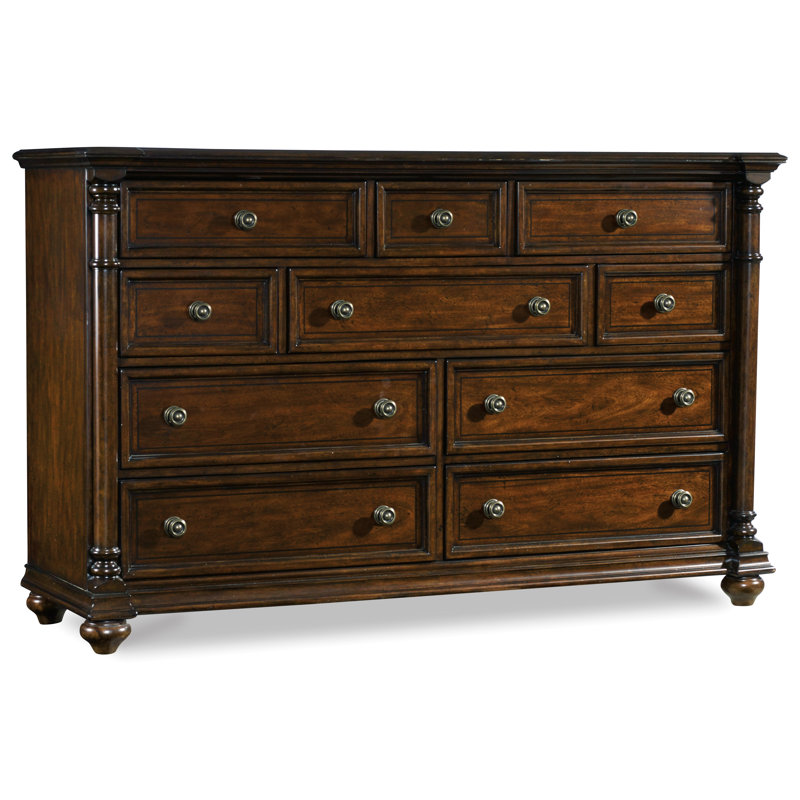 Leesburg 10 - Drawer Dresser