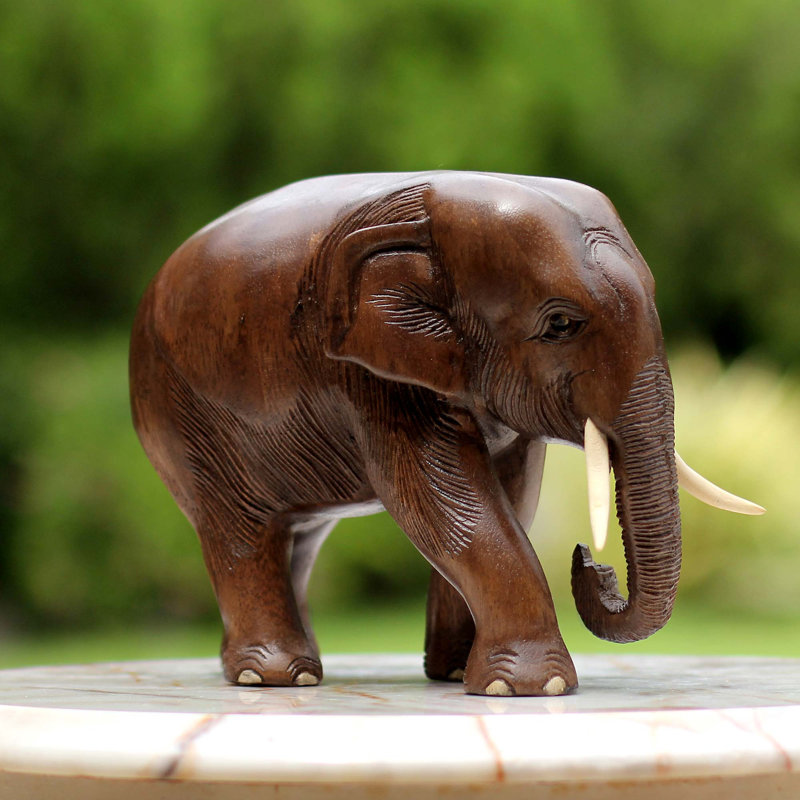 Sculpture petit éléphant