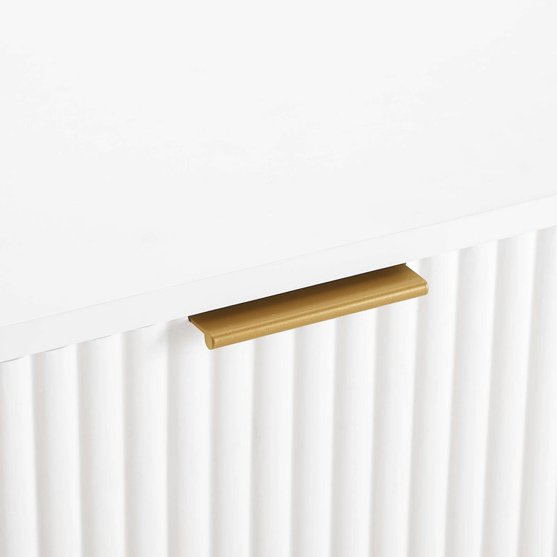 Commode blanche, Blanc
