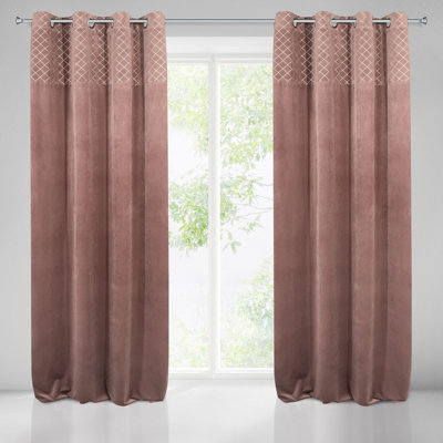 Aarna Blackout Curtain