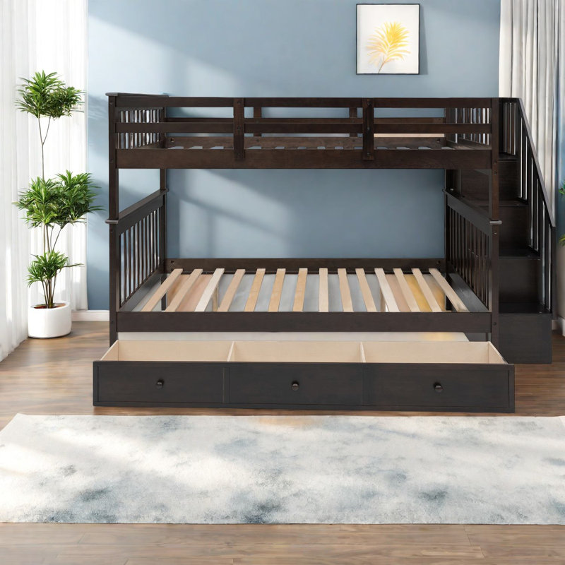 Lits superposés en bois encombrants avec solution de rangement moderne
