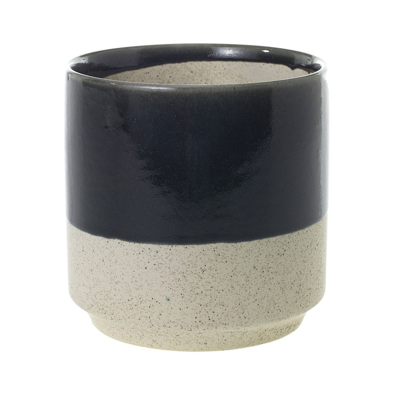 Bia Pot, Noir