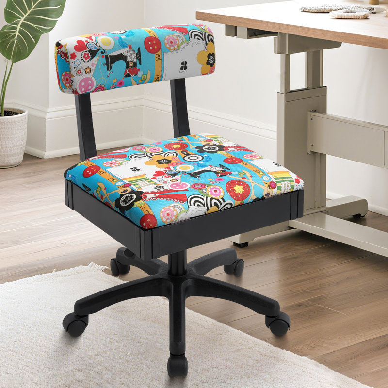 Chaise de couture à hauteur réglable avec rangement caché