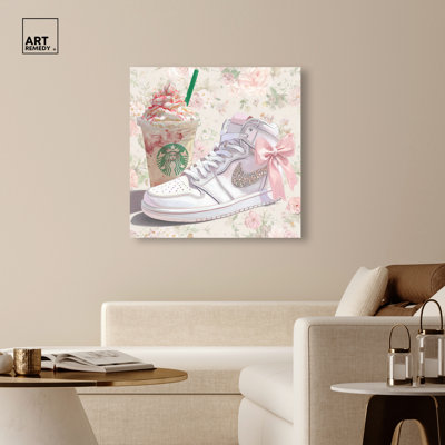 Décoration murale Stormberry Frappucino Sneaker par Art Remedy, tendue sur toile, 40 x 40