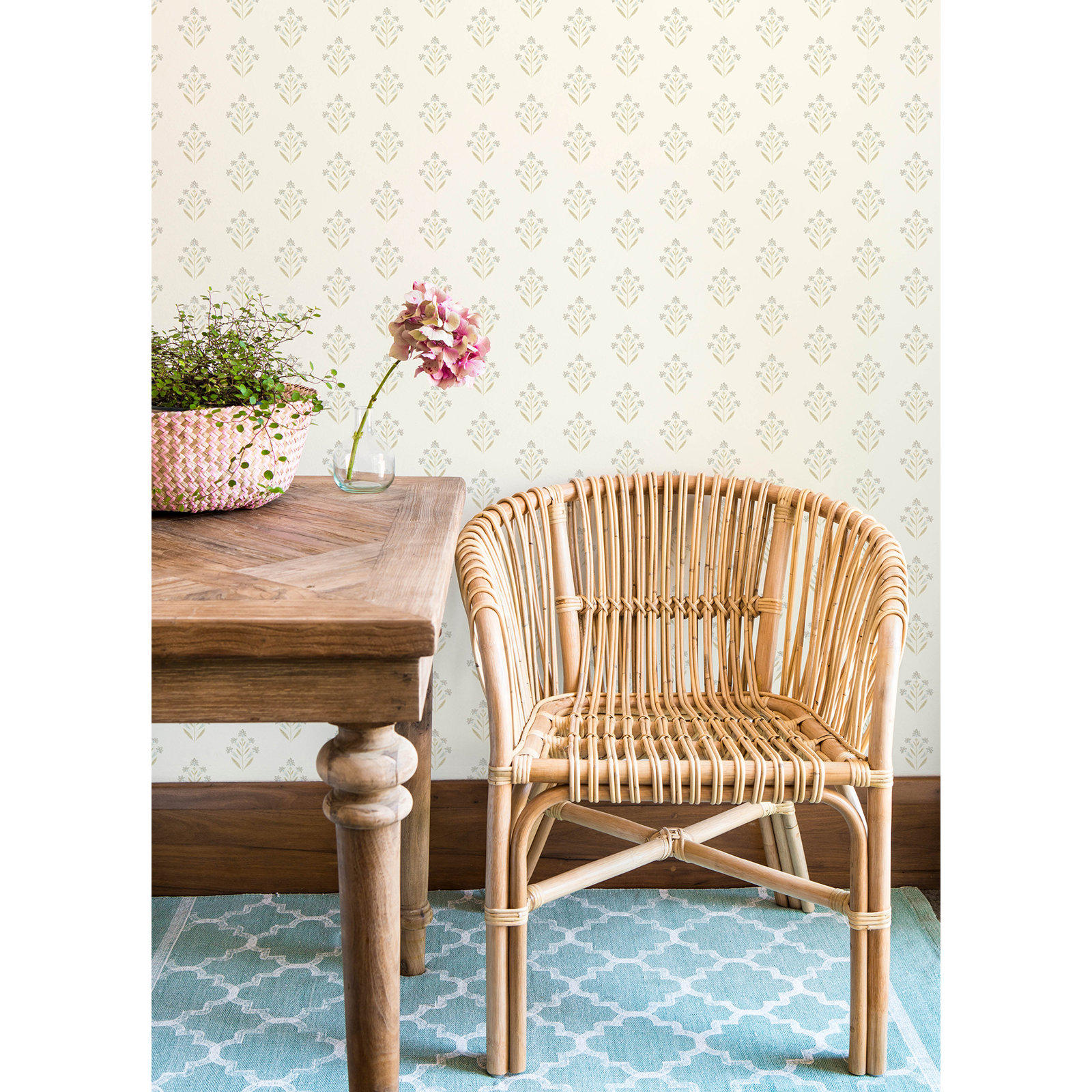 Tenny Prepasted Floral Wallpaper, Yellow