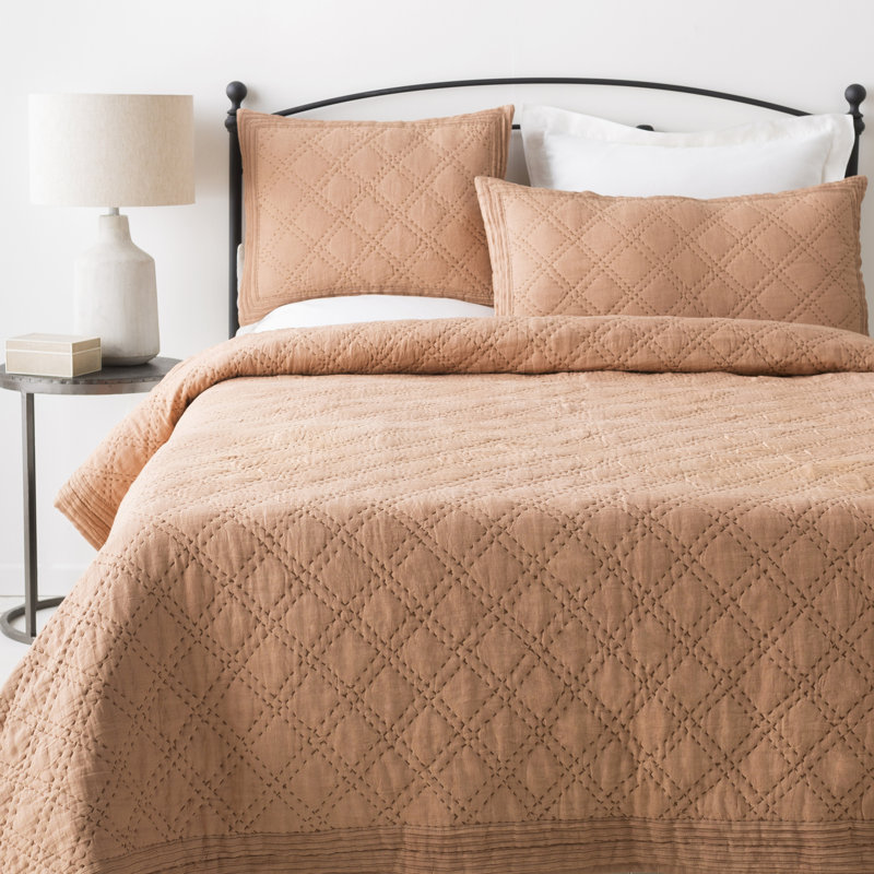 Kojo 100% Linen Quilt, Twin, Camel
