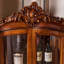 Vitrines en bois brun massif