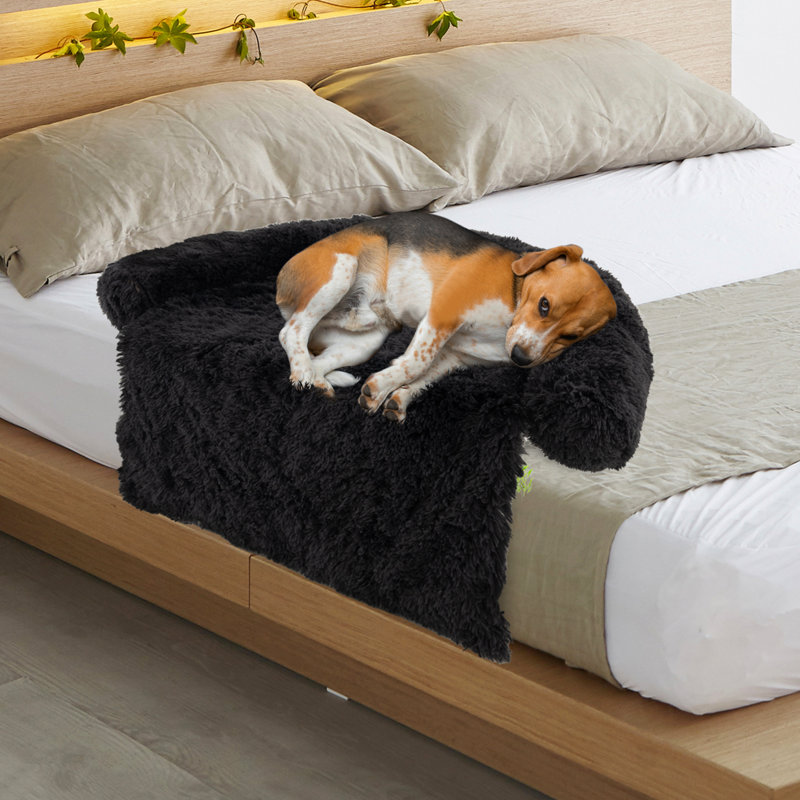 Arrigo Carpet Pet Bed, Black, 18cm H x 112cm W x 101cm D