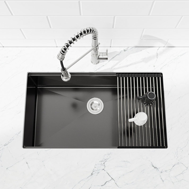 Évier de cuisine en acier inoxydable, lavabo simple encastré à la main 33 po x 19 po, brossé, avec planche à découper, passoire