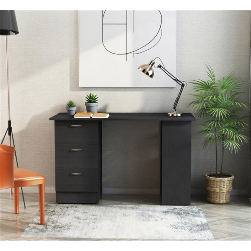 Table de travail moderne avec bureau d'ordinateur