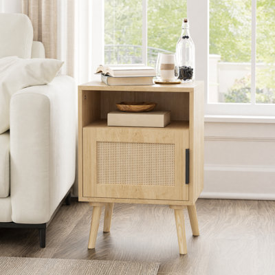 Table de chevet en rotin avec armoire de rangement, table de chevet en bois avec compartiment ouvert et porte en rotin, table de bout pour chambre à coucher, salon