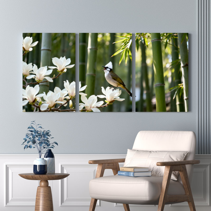 Ensemble de 3 tableaux sur toile tendue représentant des fleurs de magnolia blanc, une forêt de bambous et un oiseau