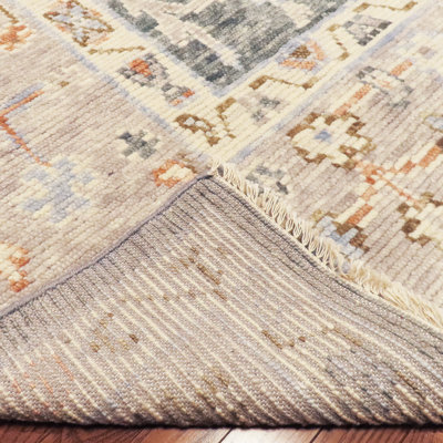 Cascade Hand Knotted Wool Area Rug in Gray