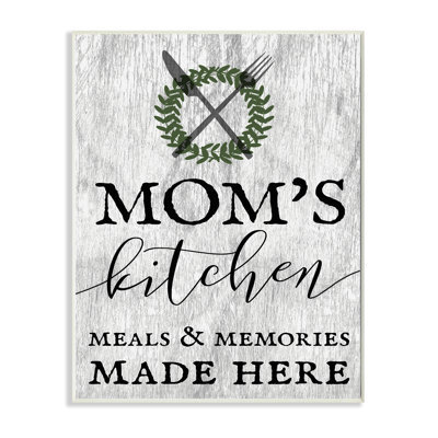 «Mom's Kitchen Meal and Memories» par Daphne Polselli, reproduction d'art textuel sur toile