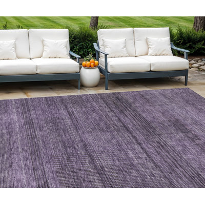 Tapis extérieur lavable rayé mauve et gris 10 pi x 14 pi
