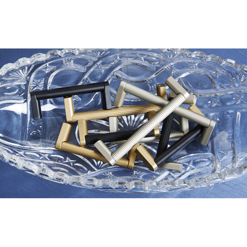 Alno Inc Alta Moda 18" Center to Center Bar Pull