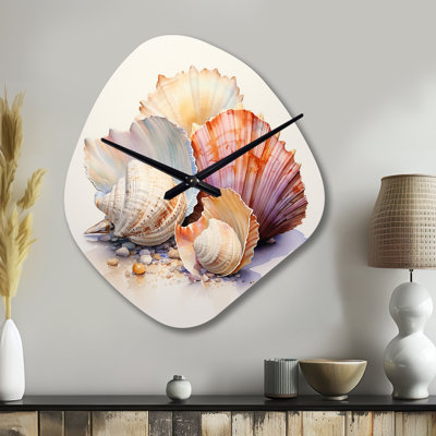 Millay Watercolor White Seashells Collage I - horloge asymétrique moderne en métal, impression d'horloge murale blanche