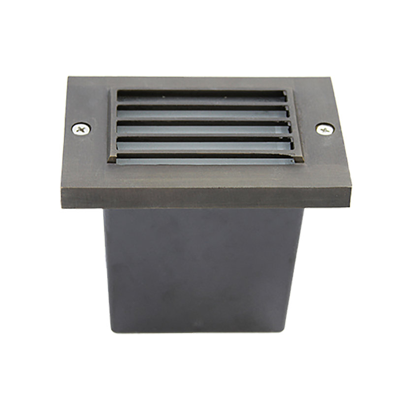 Luminaire marchepied câblé basse tension STB02 12V 12V