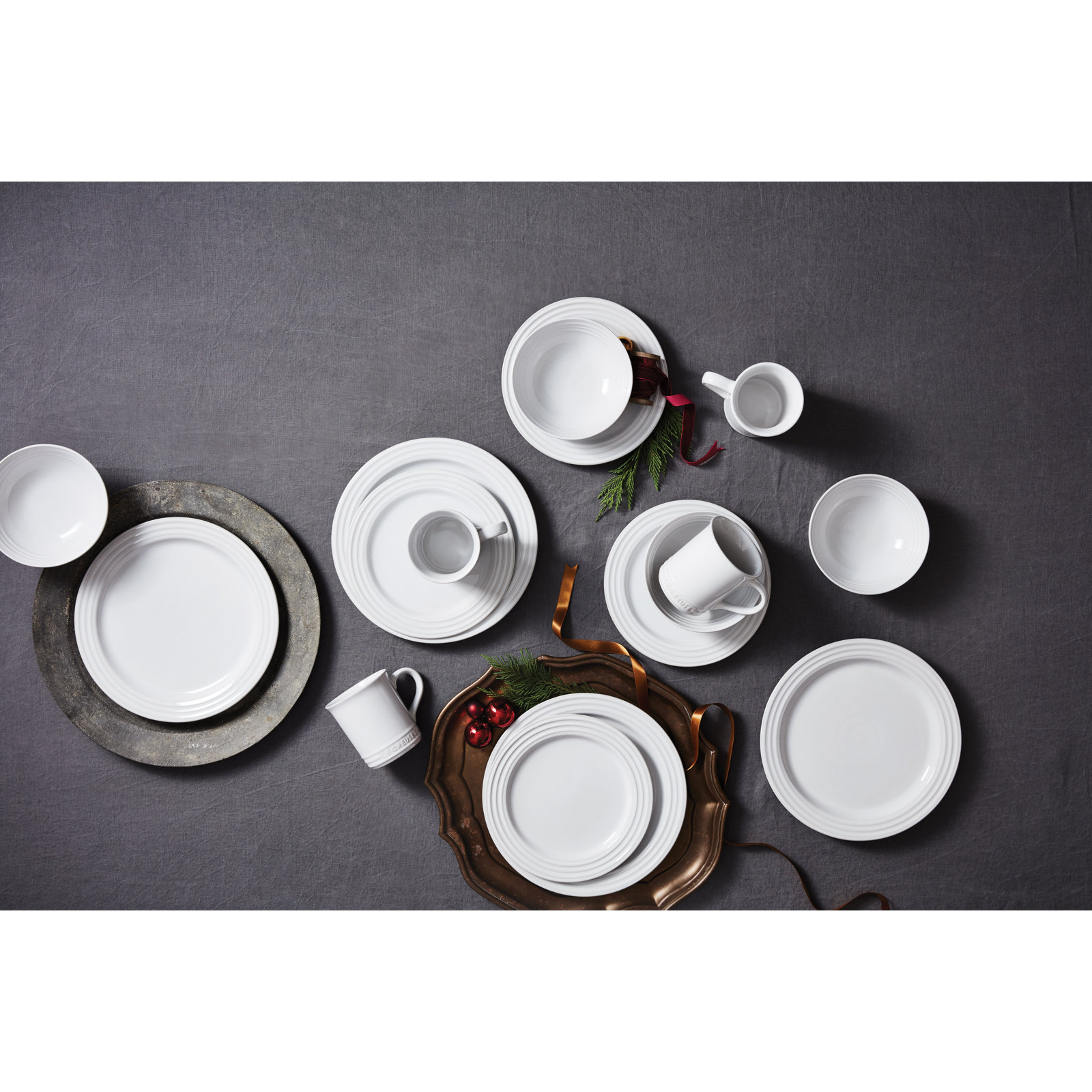 Stoneware Dinnerware Set - Service for 4, White