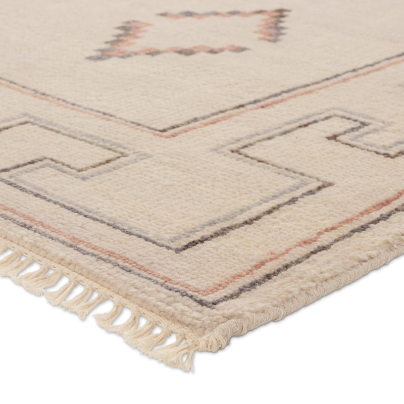 Jaipur Living Azzurro JIN08 Handknotted Medallion Cream and Pink Area Rug (10'x14'), Rectangle 10' x 14'