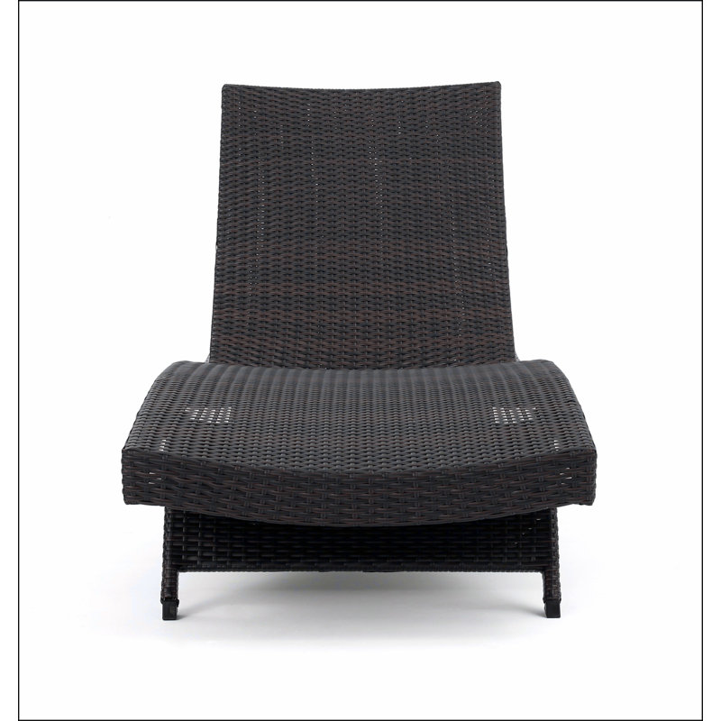 SALEM PE WICKER CHAISE LOUNGE