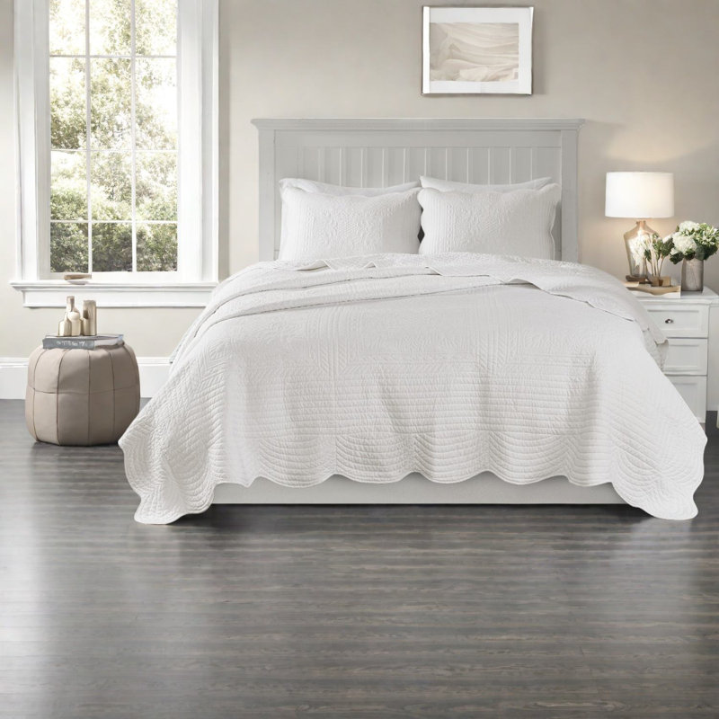 Ensemble de literie réversible Elegant Farmhouse avec bords festonnés, très grand blanc