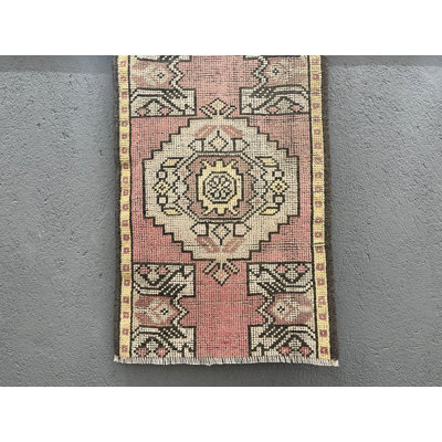 Tapis traditionnel en laine, motif géométrique rouge 1,6 x 2,4 pi
