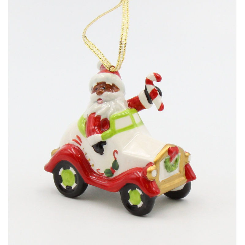 Ornement suspendu père Noël afro-américain au volant d'une voiture