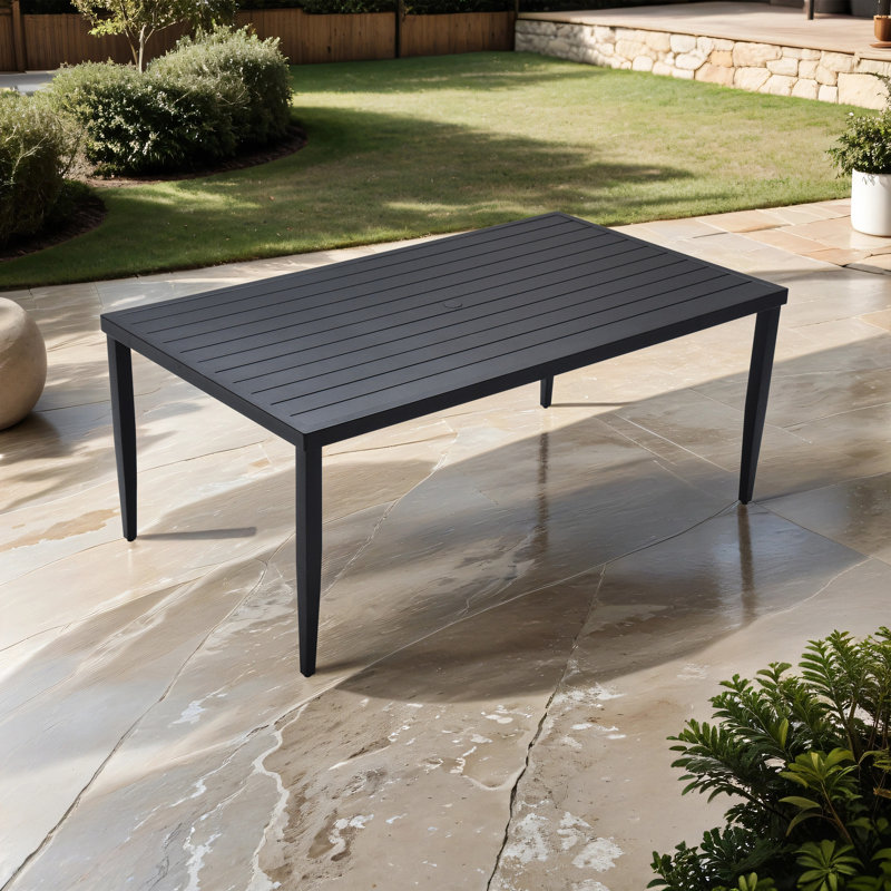Table de salle à manger d'extérieur rectangulaire en aluminium 40 po x 70 po avec pieds fuselés et trou pour parasol