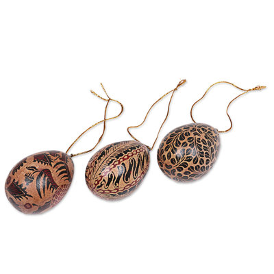 2.8'' Handmade Wood Holiday Shaped Ornament