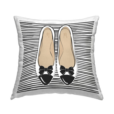 Design de coussin décoratif imprimé à plat Bow Flats on Stripes par Martina Pavlova