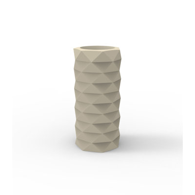 Marquis Resin Pot Planter