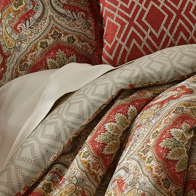 Harrogate Polyester Paisley Comforter, King Comforter + 2 Shams + 1 Bedskirt